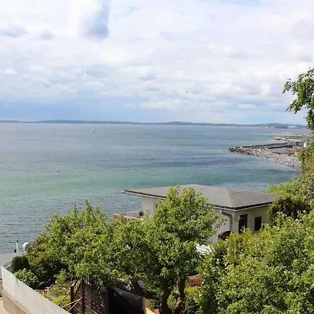 Villa Seeblick 307 *